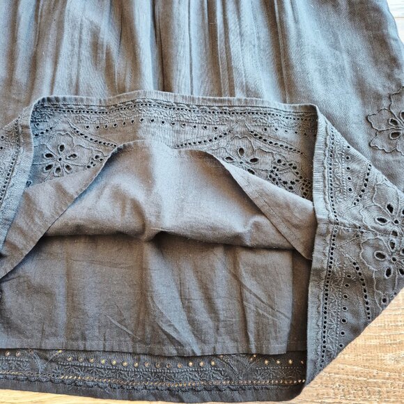 Tommy Bahama St.Lucia Black Linen-Blend Embroidered Applique V-Neck Mini Dress - Picture 11 of 16